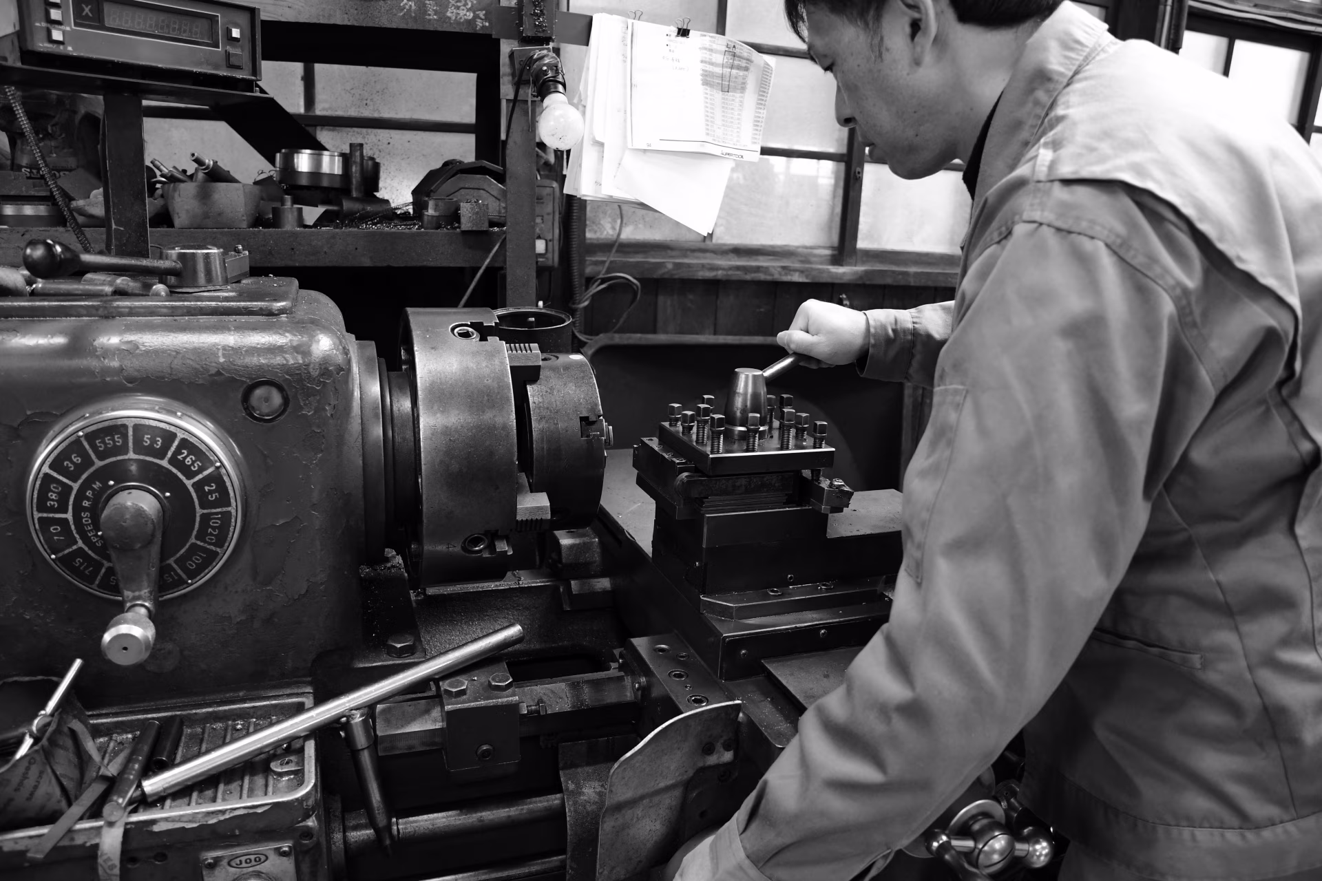 東海精機の工場外観